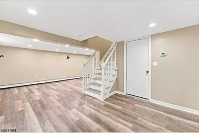 2 Crescent Rd, Hopatcong, NJ 07843 - Photo 25