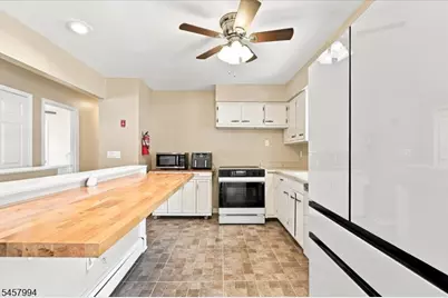 2 Crescent Rd, Hopatcong, NJ 07843 - Photo 11