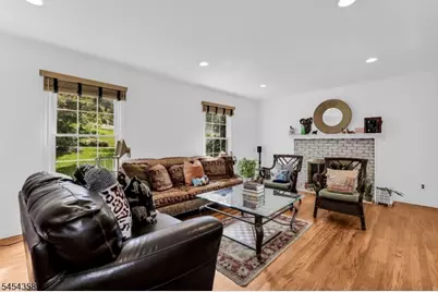 3 Deer Run Cir, Chatham Township, NJ 07928 - Photo 9