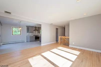 156 Overlook Ave, East Hanover Township, NJ 07936 - Photo 13