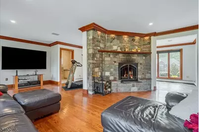 3 Manrodt Ct, Kinnelon, NJ 07405 - Photo 7