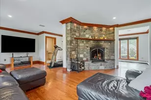 3 Manrodt Ct, Kinnelon, NJ 07405 - Photo 7