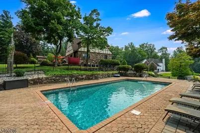 3 Manrodt Ct, Kinnelon, NJ 07405 - Photo 35