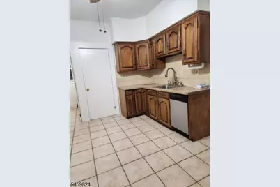 86 Harding Ave, Clifton, NJ 07011 - Photo 3