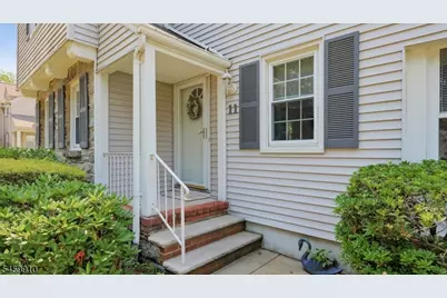 11 Munsee Dr, Cranford Township, NJ 07016 - Photo 5