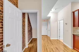 267 Martin Luther King Blvd, Newark, NJ 07102 - Photo 7