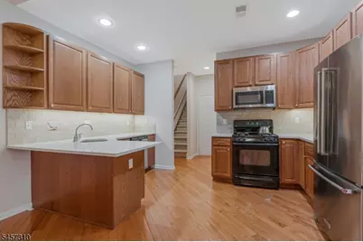100 David Dr, Raritan Township, NJ 08822 - Photo 7