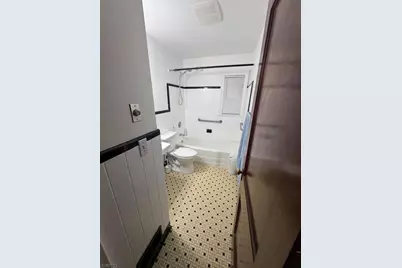 218 Pleasant Ave, Bergenfield, NJ 07621 - Photo 13