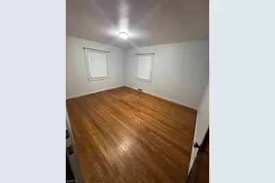 218 Pleasant Ave, Bergenfield, NJ 07621 - Photo 11