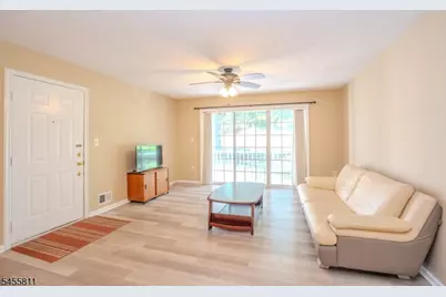 3509 Holman Ct, Bridgewater, NJ 08807 - Photo 5