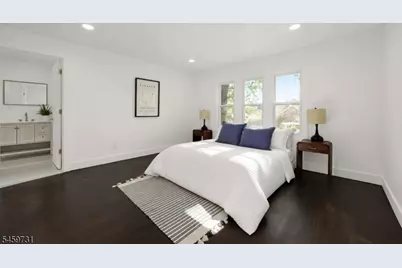 857 Livingston Rd, Elizabeth, NJ 07208 - Photo 11