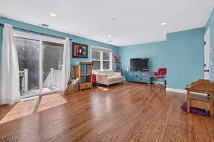 7 Christina Ct, Fairfield, NJ 07004 - Photo 27