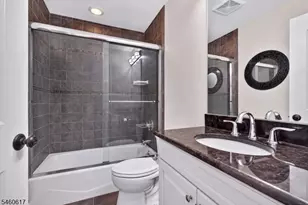 7 Christina Ct, Fairfield, NJ 07004 - Photo 17