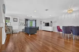 7 Christina Ct, Fairfield, NJ 07004 - Photo 3