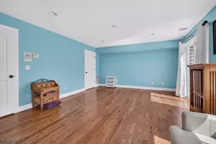 7 Christina Ct, Fairfield, NJ 07004 - Photo 29