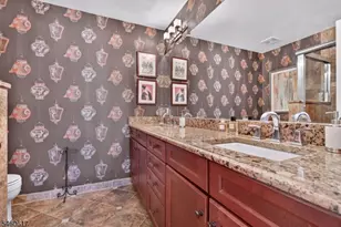 7 Christina Ct, Fairfield, NJ 07004 - Photo 23