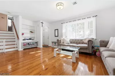 223 Woodlawn Ave, Linden, NJ 07036 - Photo 3