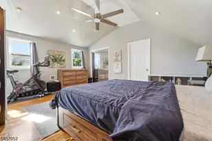 223 Woodlawn Ave, Linden, NJ 07036 - Photo 17