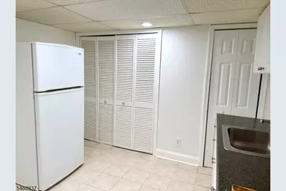 827 Savitt Pl, Union Township, NJ 07083 - Photo 35