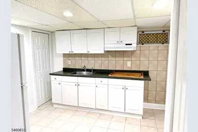 827 Savitt Pl, Union Township, NJ 07083 - Photo 33