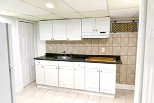 827 Savitt Pl, Union Township, NJ 07083 - Photo 33