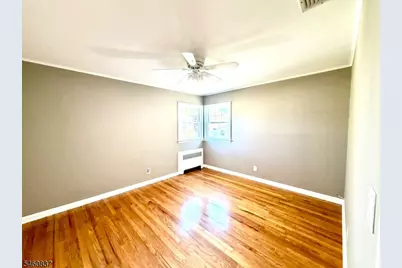 827 Savitt Pl, Union Township, NJ 07083 - Photo 23
