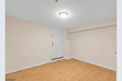 273 Martin Luther King Blvd, Newark, NJ 07102 - Photo 5