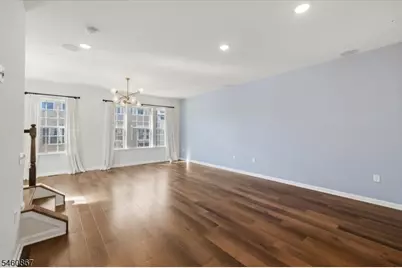 17 Cortland Ct, Livingston, NJ 07039 - Photo 7