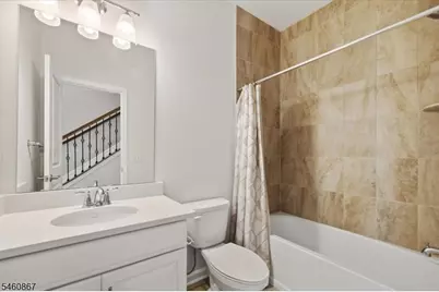 17 Cortland Ct, Livingston, NJ 07039 - Photo 27
