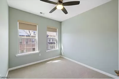17 Cortland Ct, Livingston, NJ 07039 - Photo 23