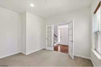 17 Cortland Ct, Livingston, NJ 07039 - Photo 5