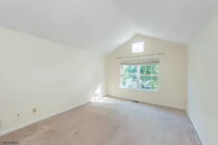 122 Woodmont Dr, Randolph Township, NJ 07869 - Photo 11