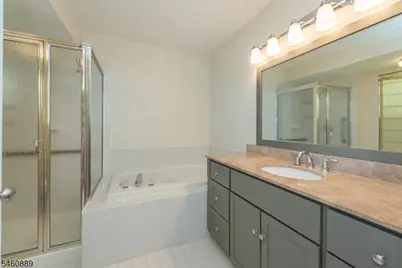 122 Woodmont Dr, Randolph Township, NJ 07869 - Photo 13