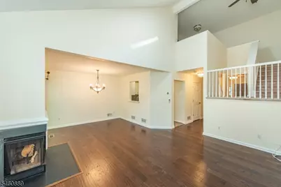 122 Woodmont Dr, Randolph Township, NJ 07869 - Photo 7