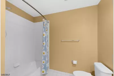 111 Cardigan Ct, Parsippany, NJ 07054 - Photo 17