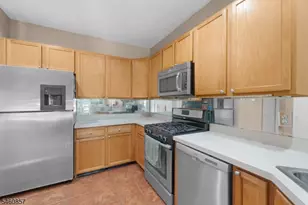 111 Cardigan Ct, Parsippany, NJ 07054 - Photo 25