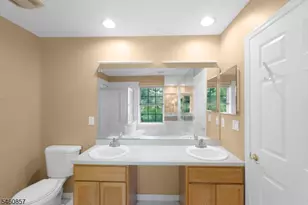 111 Cardigan Ct, Parsippany, NJ 07054 - Photo 37