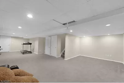 111 Cardigan Ct, Parsippany, NJ 07054 - Photo 41