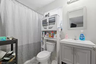 28 Hanford St, Newark, NJ 07114 - Photo 15
