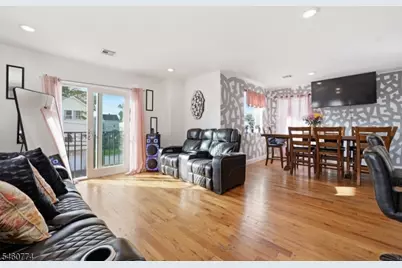 28 Hanford St, Newark, NJ 07114 - Photo 9