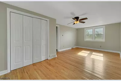 18 Plymouth Ct, Bloomfield, NJ 07003 - Photo 9