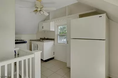 18 Plymouth Ct, Bloomfield, NJ 07003 - Photo 17
