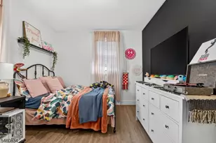 28 Boyden St, East Orange, NJ 07017 - Photo 23