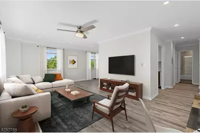 36 Hawthorne Pl #6N, Montclair, NJ 07042 - Photo 3