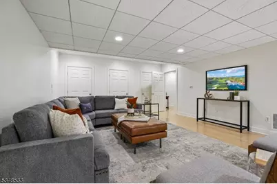 11 Meadowbrook Ct, Summit, NJ 07901 - Photo 31