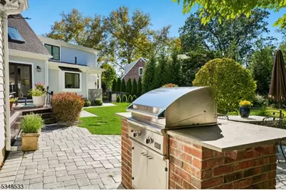 11 Meadowbrook Ct, Summit, NJ 07901 - Photo 35