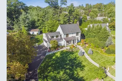 11 Meadowbrook Ct, Summit, NJ 07901 - Photo 3
