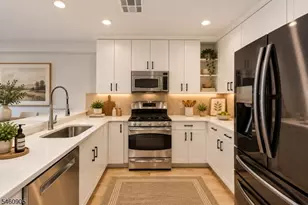 48 S Park St, Montclair, NJ 07042 - Photo 17