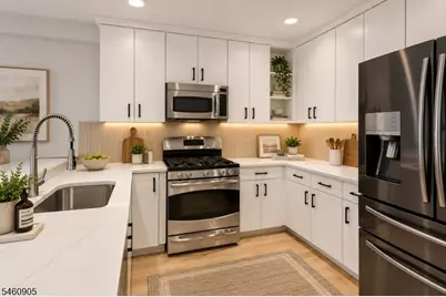 48 S Park St #517, Montclair, NJ 07042 - Photo 15