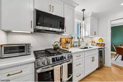 12 Wedgewood Dr #13, Verona, NJ 07044 - Photo 7
